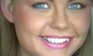 Cinque prostitute video film erotici e tre uomini.