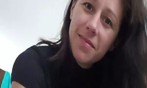 Chiedo il permesso alle mie dita dei piedi. film porno erotici
