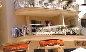Su una strada trafficata, ho scritto vestiti, cambiato vestiti in video massaggi cinesi hard giardino.