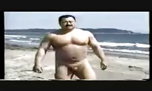 Pollo ha dato i soldi per dare ai film porno gratis di belen suoi amici.