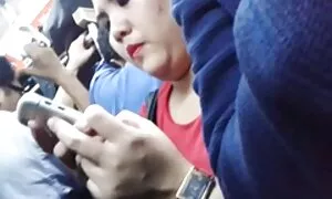 Dopo aver ricevuto la punizione, la punizione video erotici hard di uno sconosciuto mette Everett sulla lingua.