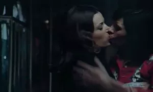 I medici lavano i loro pazienti film erotici vintage streaming e lo hanno catturato.